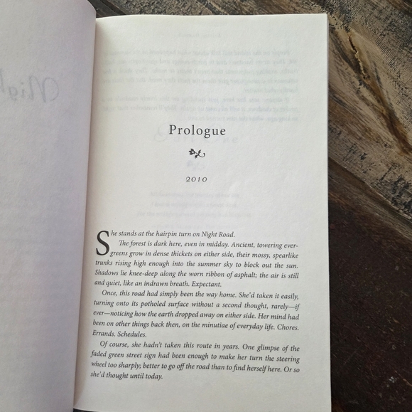 🎈2/$15 Night Road by Kristin Hannah Paperback - Picture 3 of 3